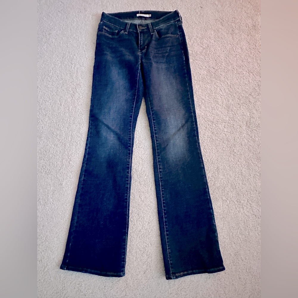 Women’s Levi’s curvy boot cut jeans size 27